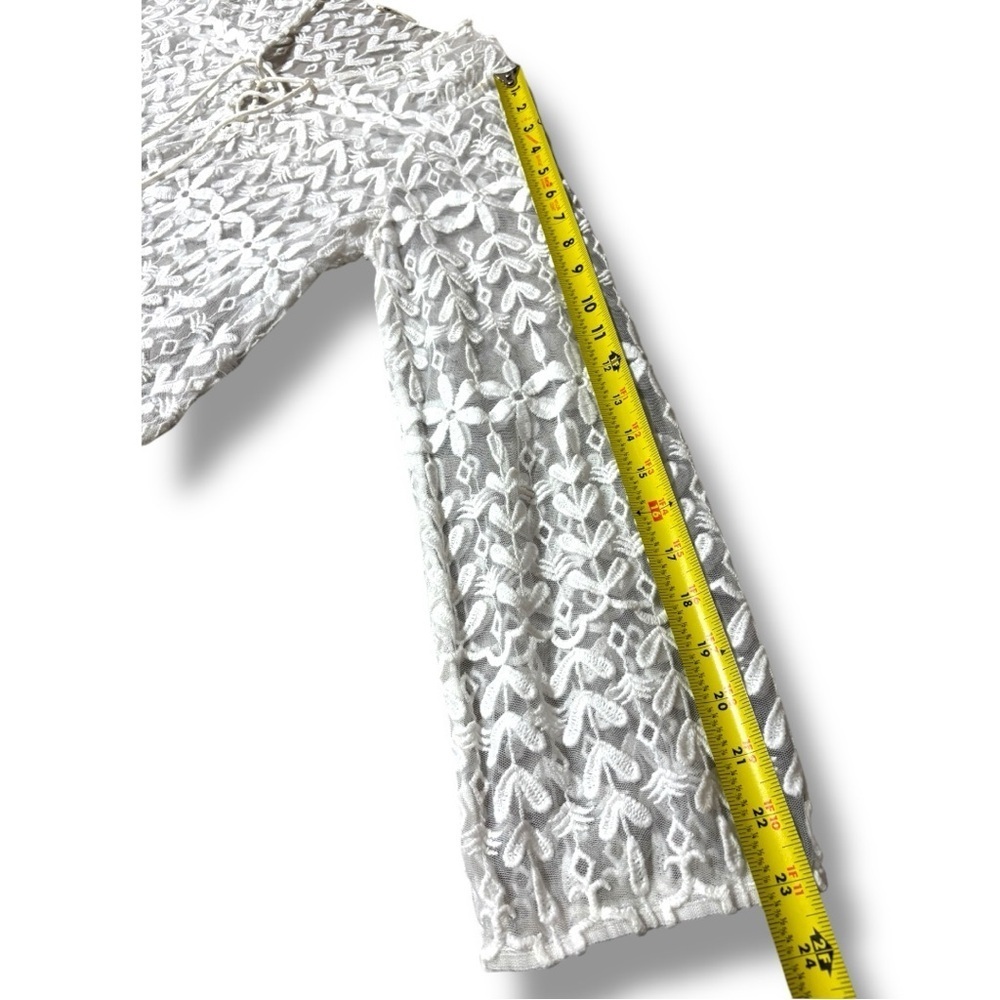 River Island Sheer Lace Up Front Floral Lace Design Long Sleeve Blouse in White - Picture 7 of 15